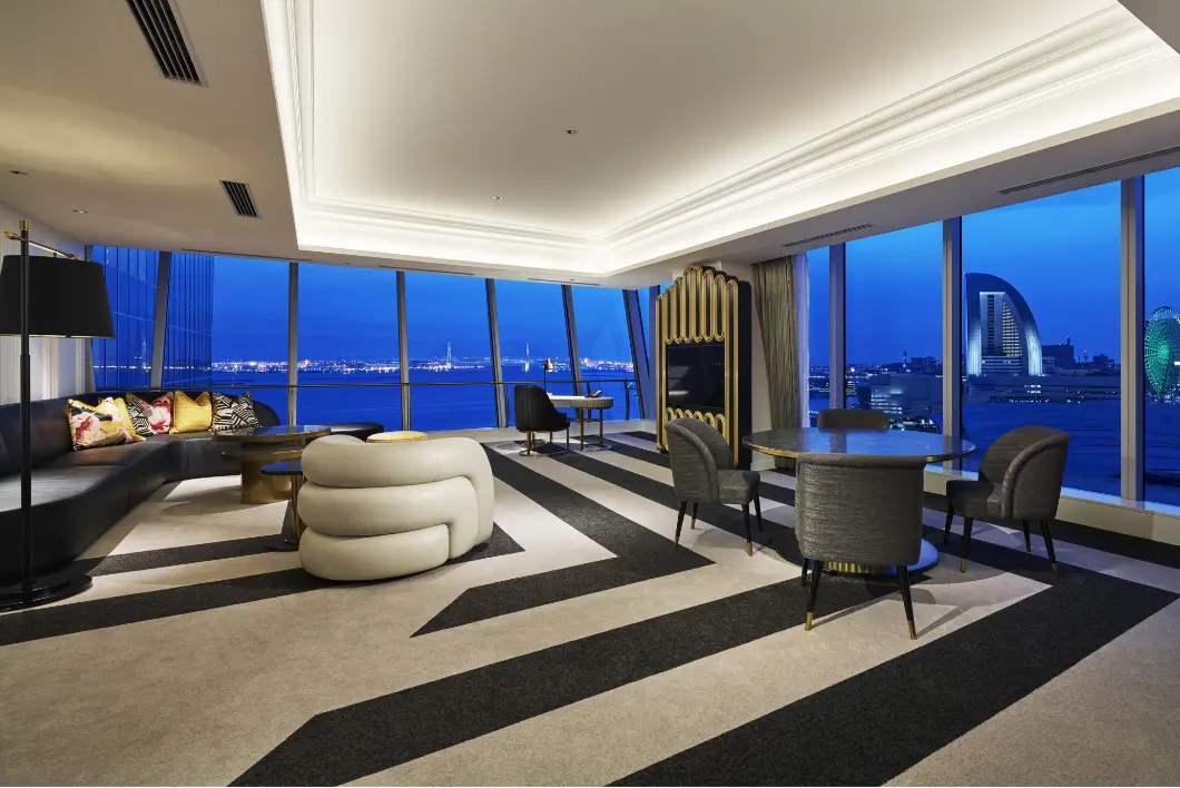 写真：[横浜ベイコート倶楽部 ホテル&スパリゾート]客室 ロイヤルスイート カーペット 特注アキスミンスター／壁紙／カーテン