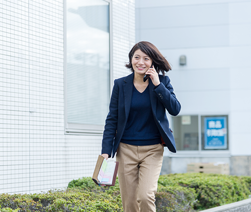 事業部門 / コントラクト営業 / 新木 このみ